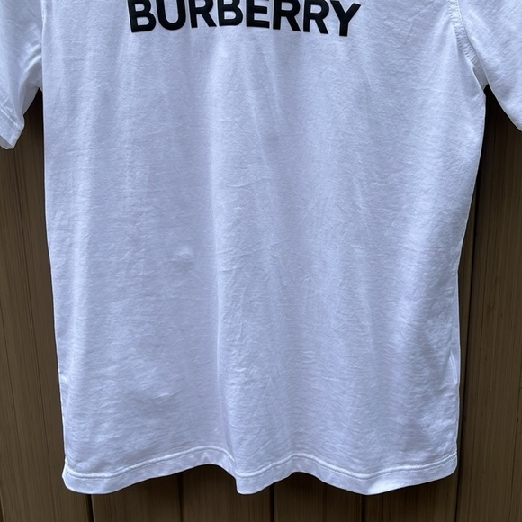 Burberry Logo Cotton T shirt size Small Mint - Picture 3 of 7
